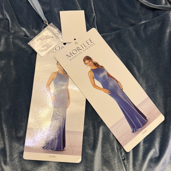 Mori Lee Blue Velvet High Neck Dress Size 12 - Picture 6 of 7